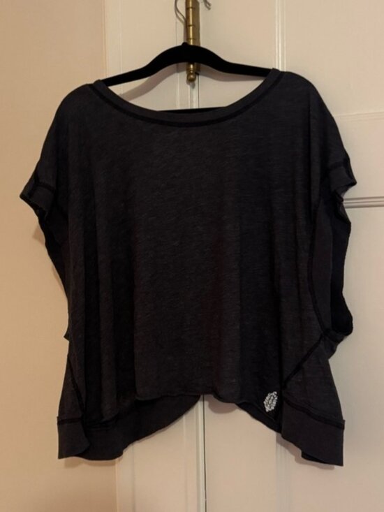 Tops - short Sleeve Boxy Tee in Charcoal💙
